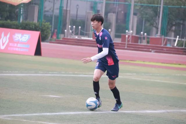 塔图姆31+12字母哥43+13 凯尔特人逆转胜雄鹿