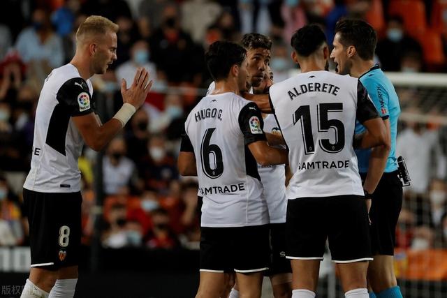 詹姆斯24+12浓眉22+13 湖人擒骑士升至西部第8